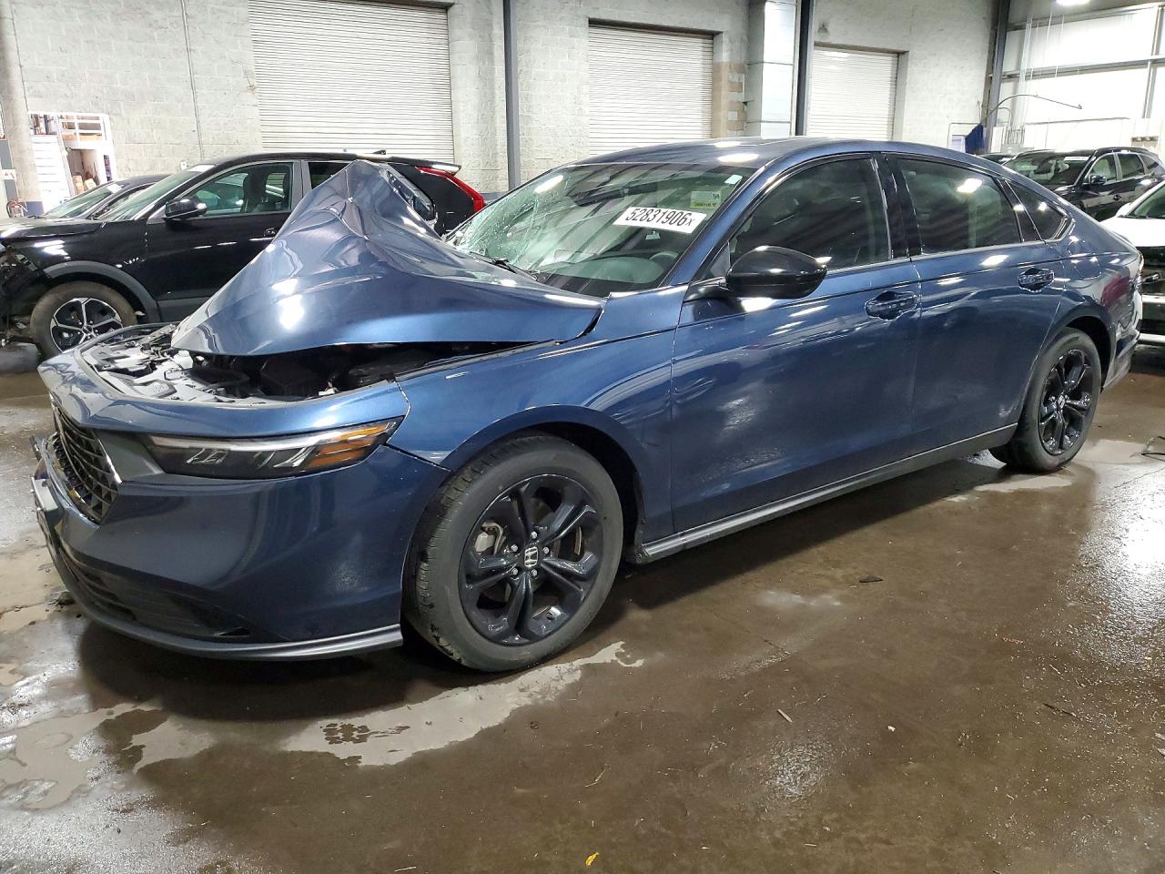 Salvage Honda Accord Image