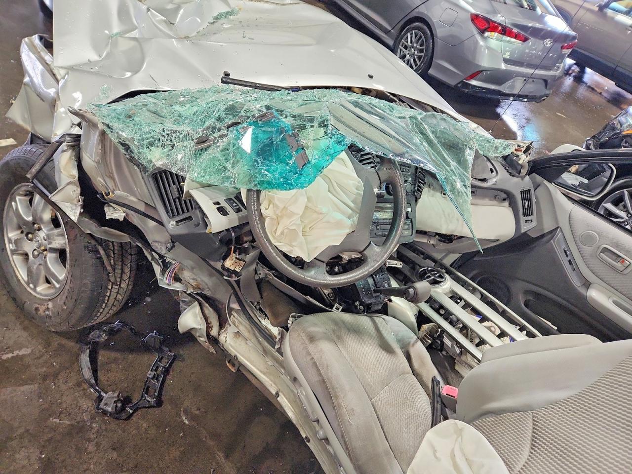 Toyota Highlander Base