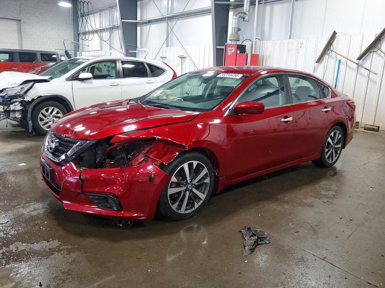 Salvage Nissan Altima Image