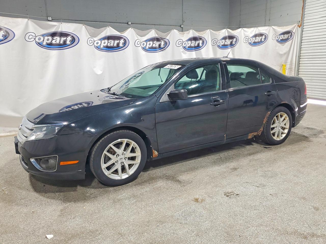 Salvage Ford Fusion Image