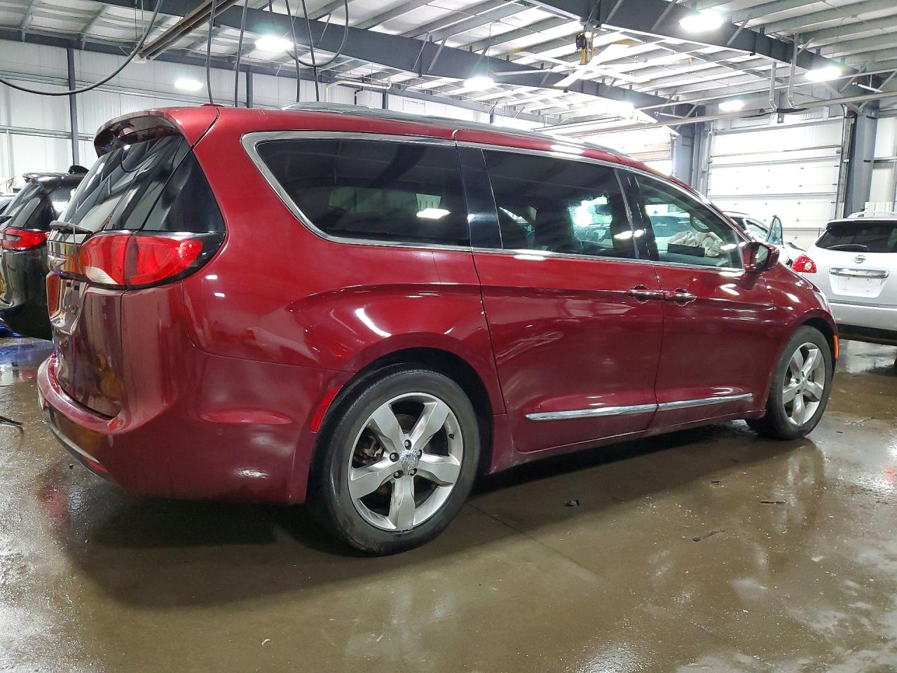 Chrysler Pacifica Touring L