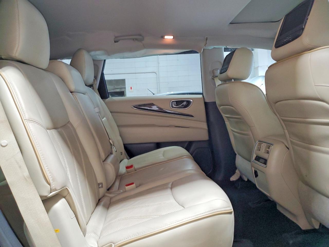 INFINITI Qx Base