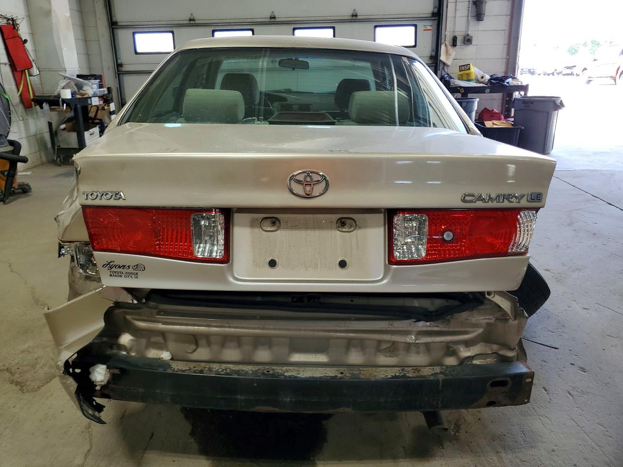 Toyota Camry Le
