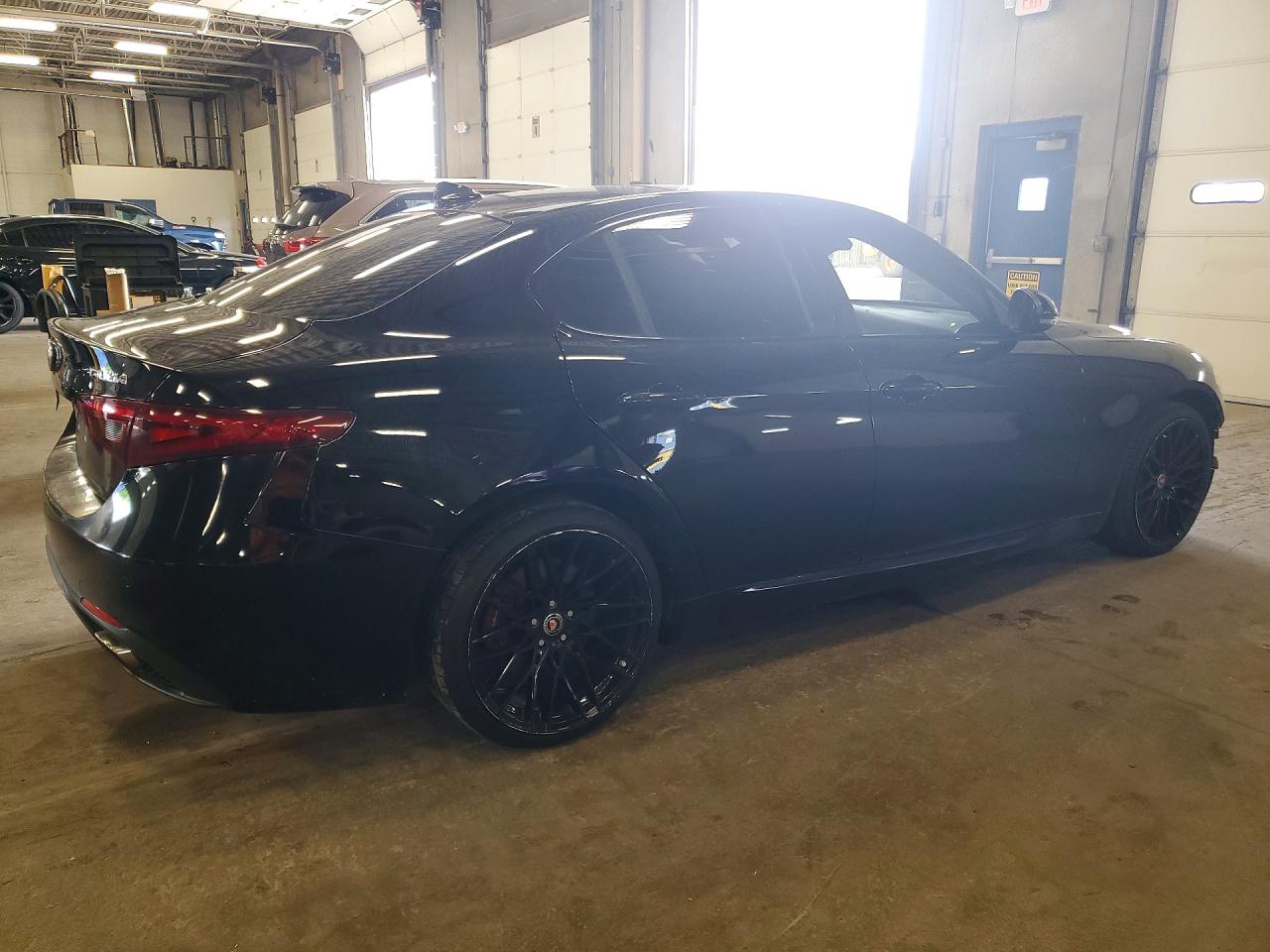 Alfa Romeo Giulia Q4