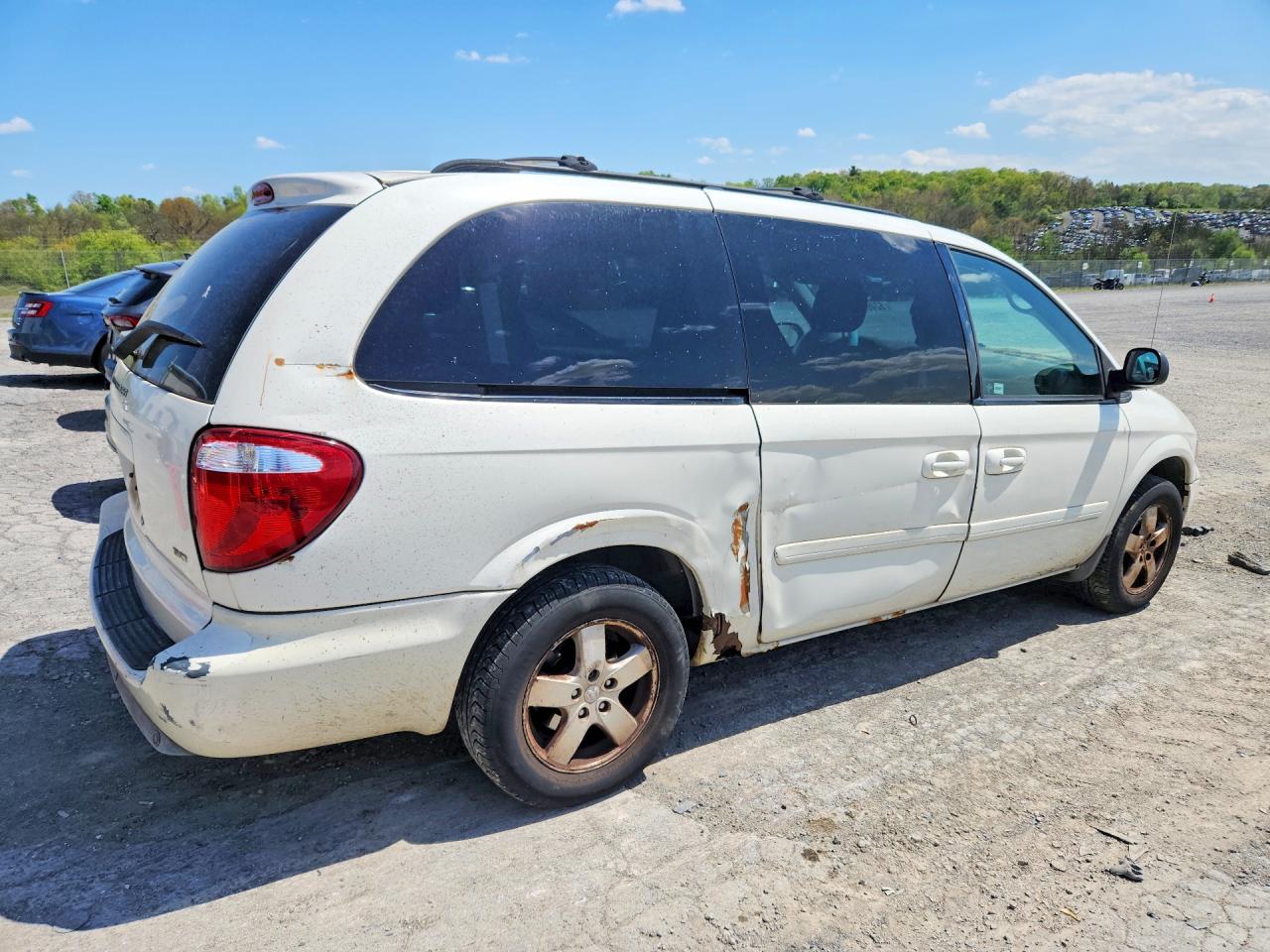Dodge Caravan Sxt