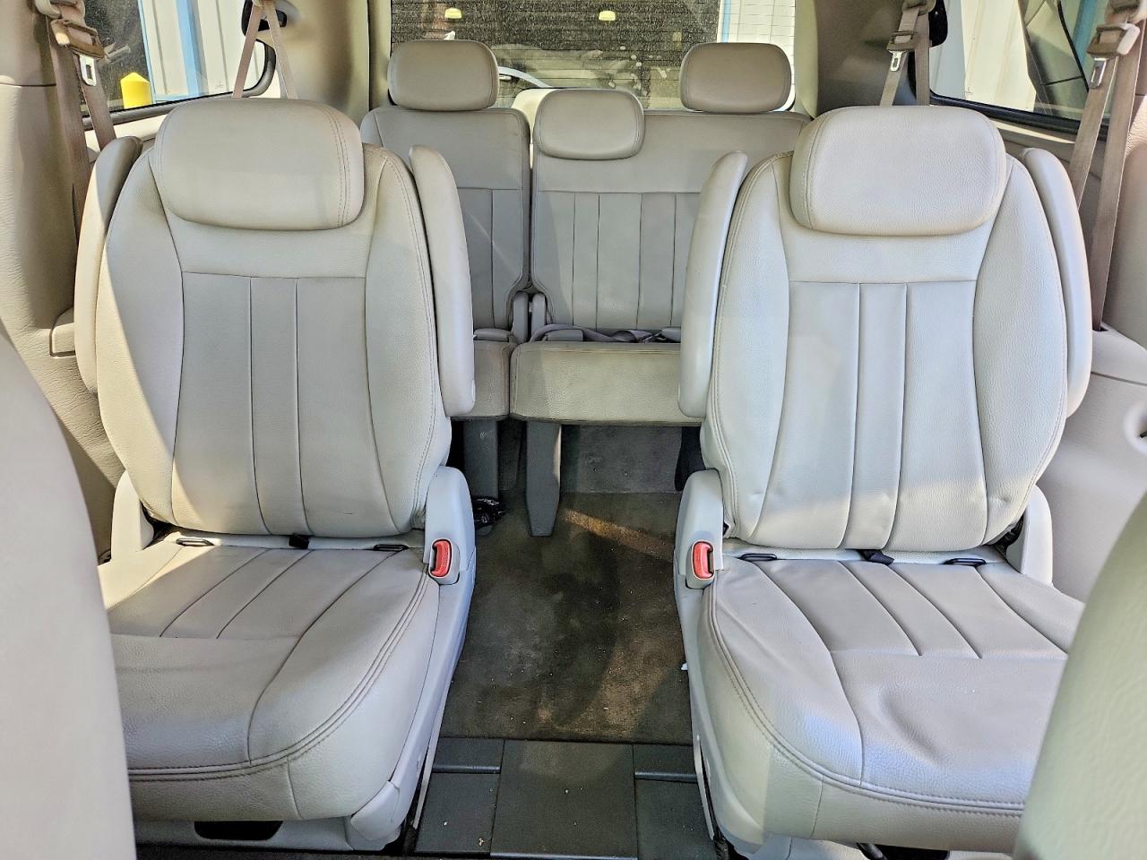 Dodge Caravan Sxt