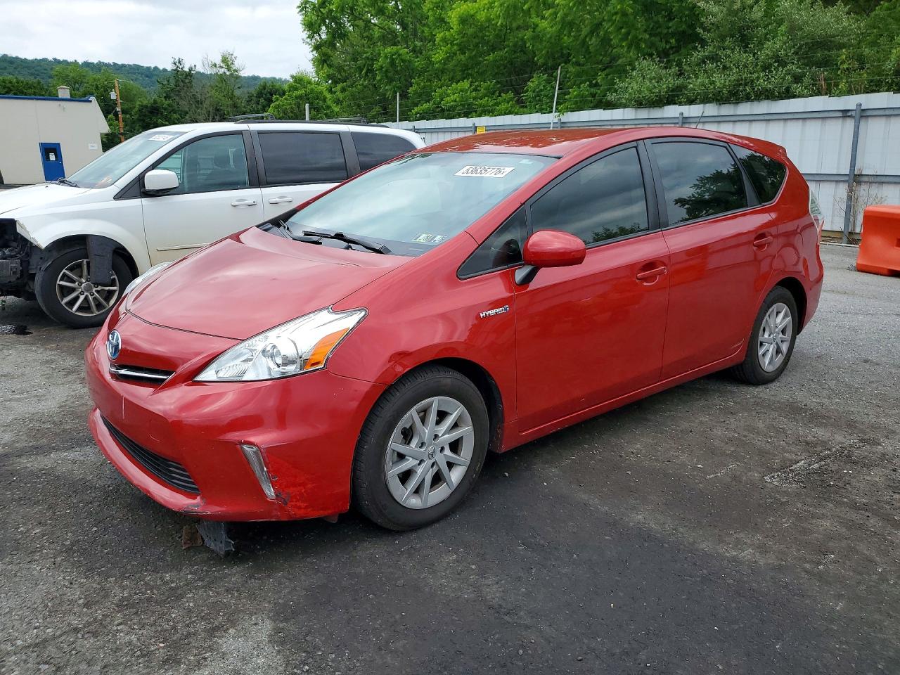 Salvage Toyota Prius Image