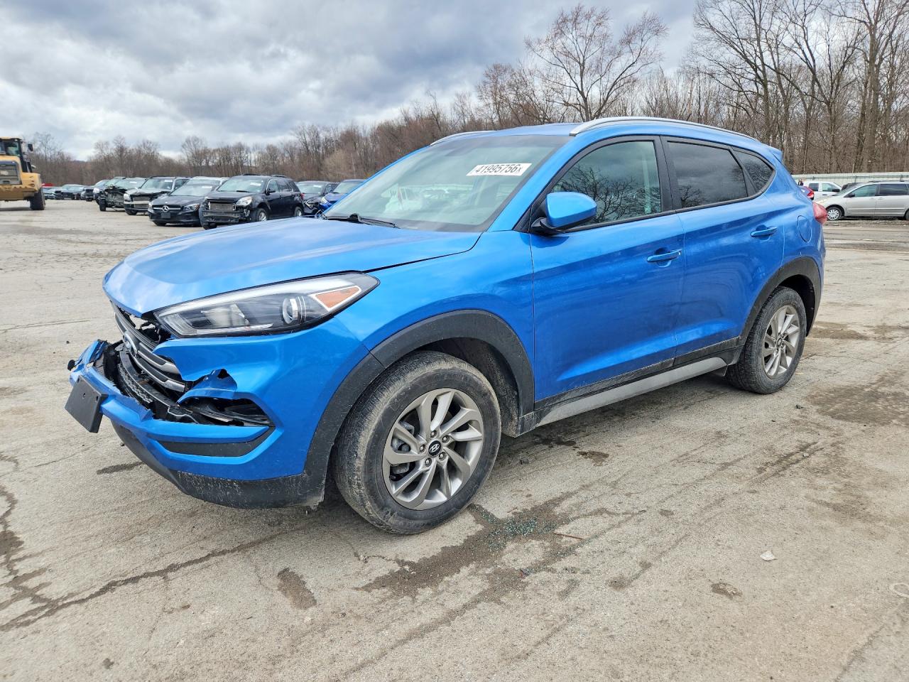Salvage Hyundai TUCSON Image