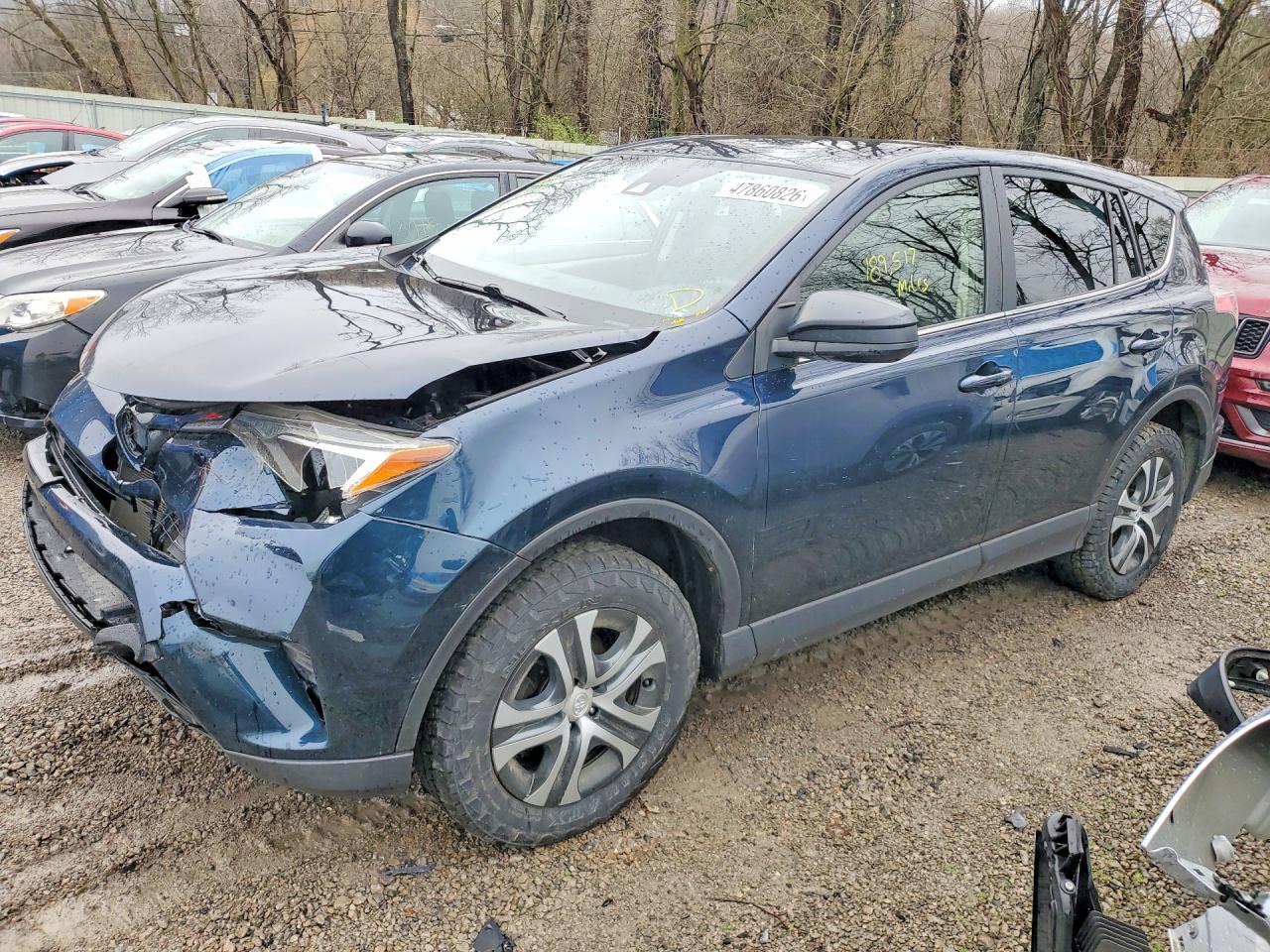 Salvage Toyota RAV4 Image