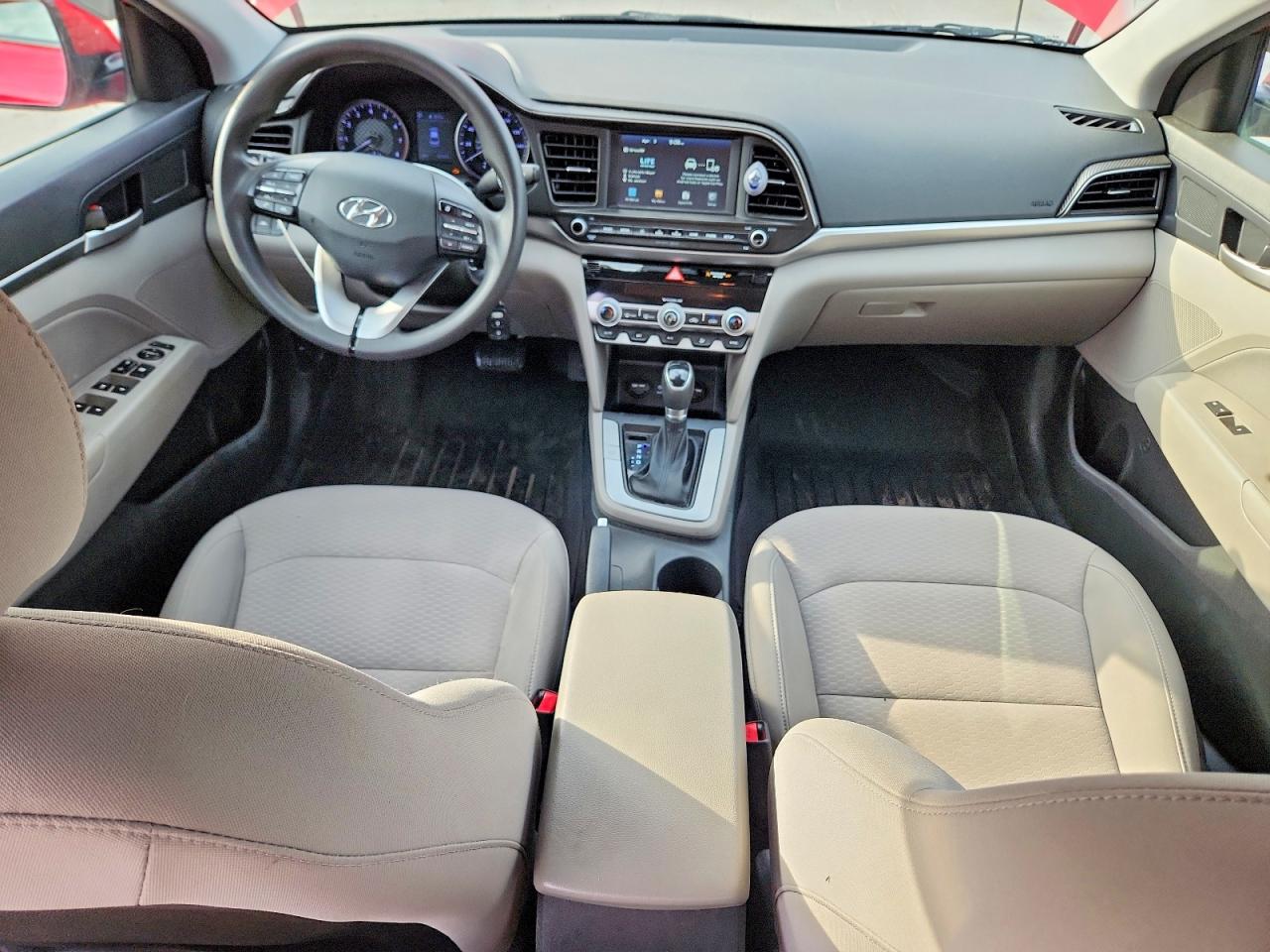 Hyundai ELANTRA Sel