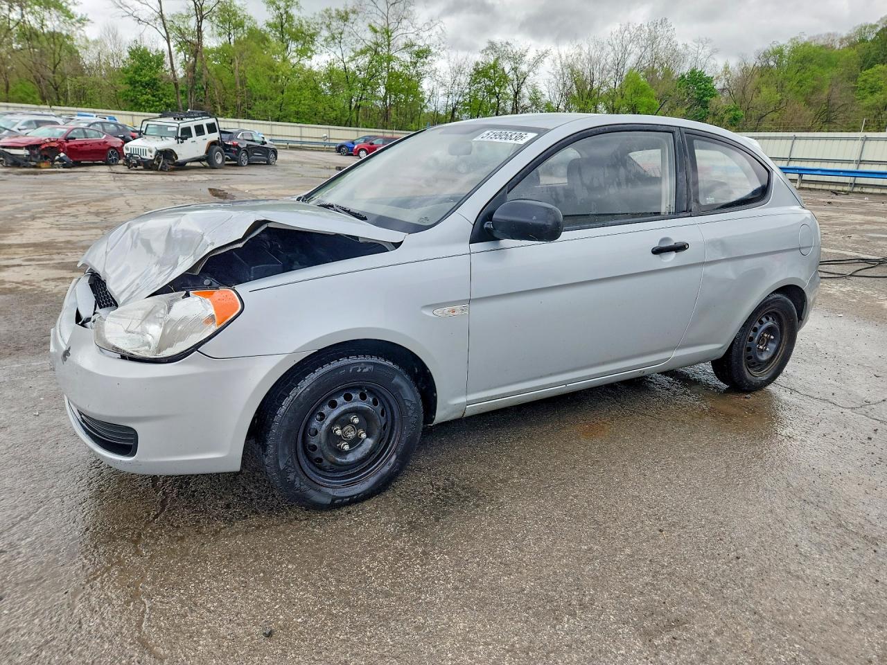 Salvage Hyundai ACCENT Image