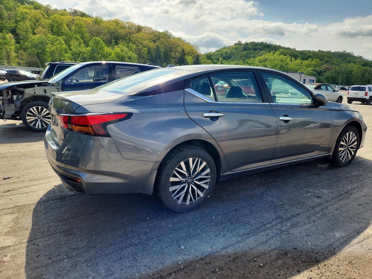 Nissan Altima Sv