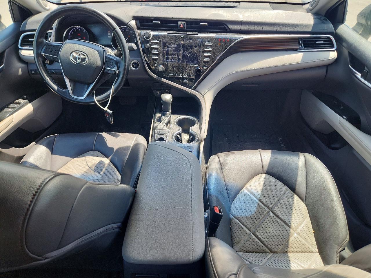 Toyota Camry Xle