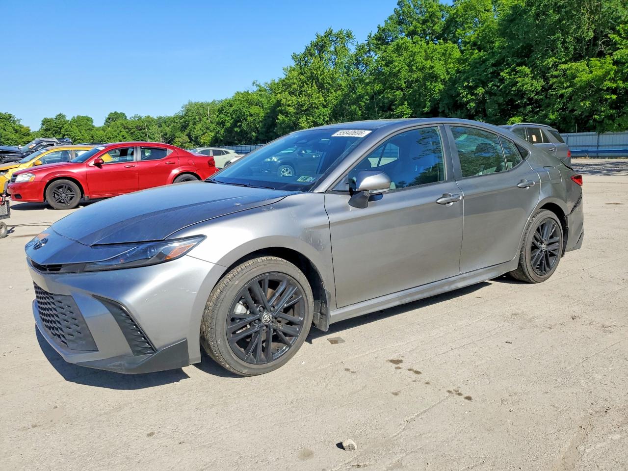 Salvage Toyota Camry Image