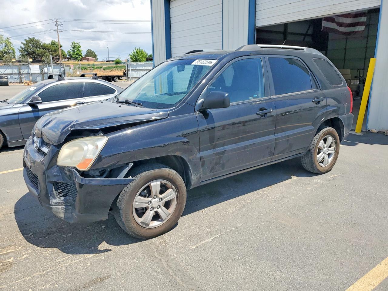 Salvage Kia Sportage Image