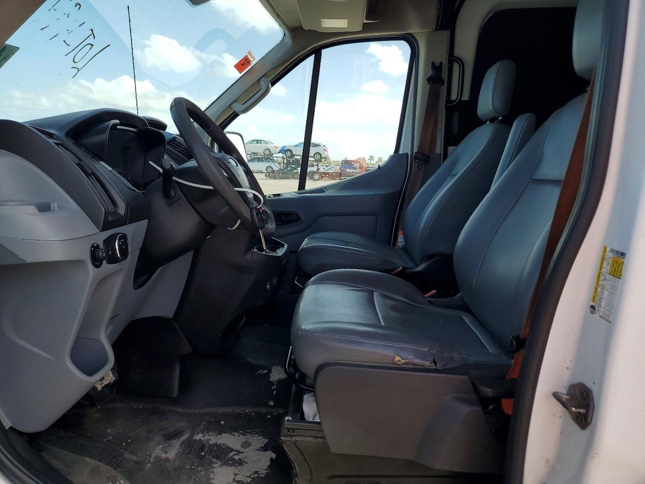 Ford Transit T-150