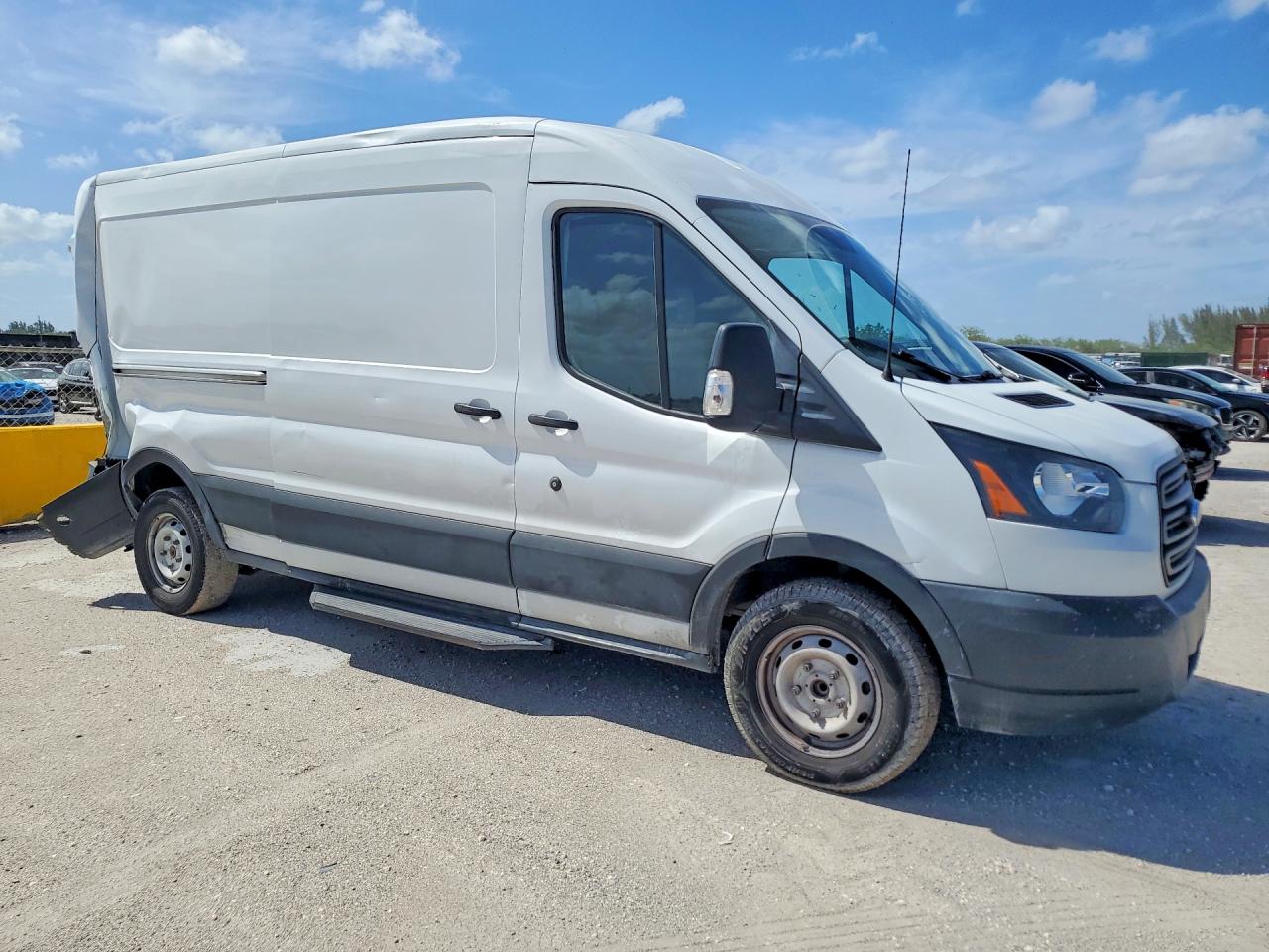 Ford Transit T-150