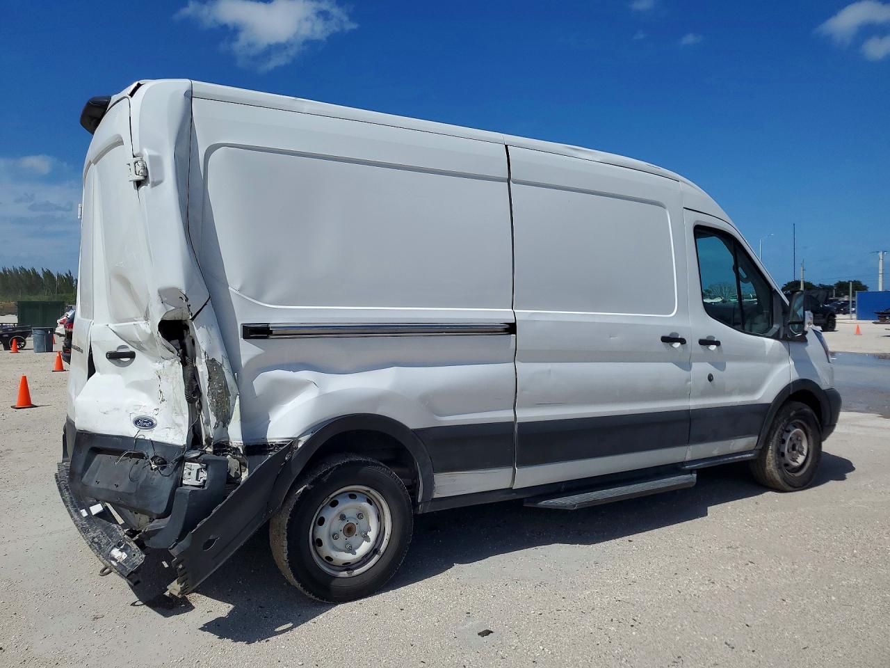 Ford Transit T-150