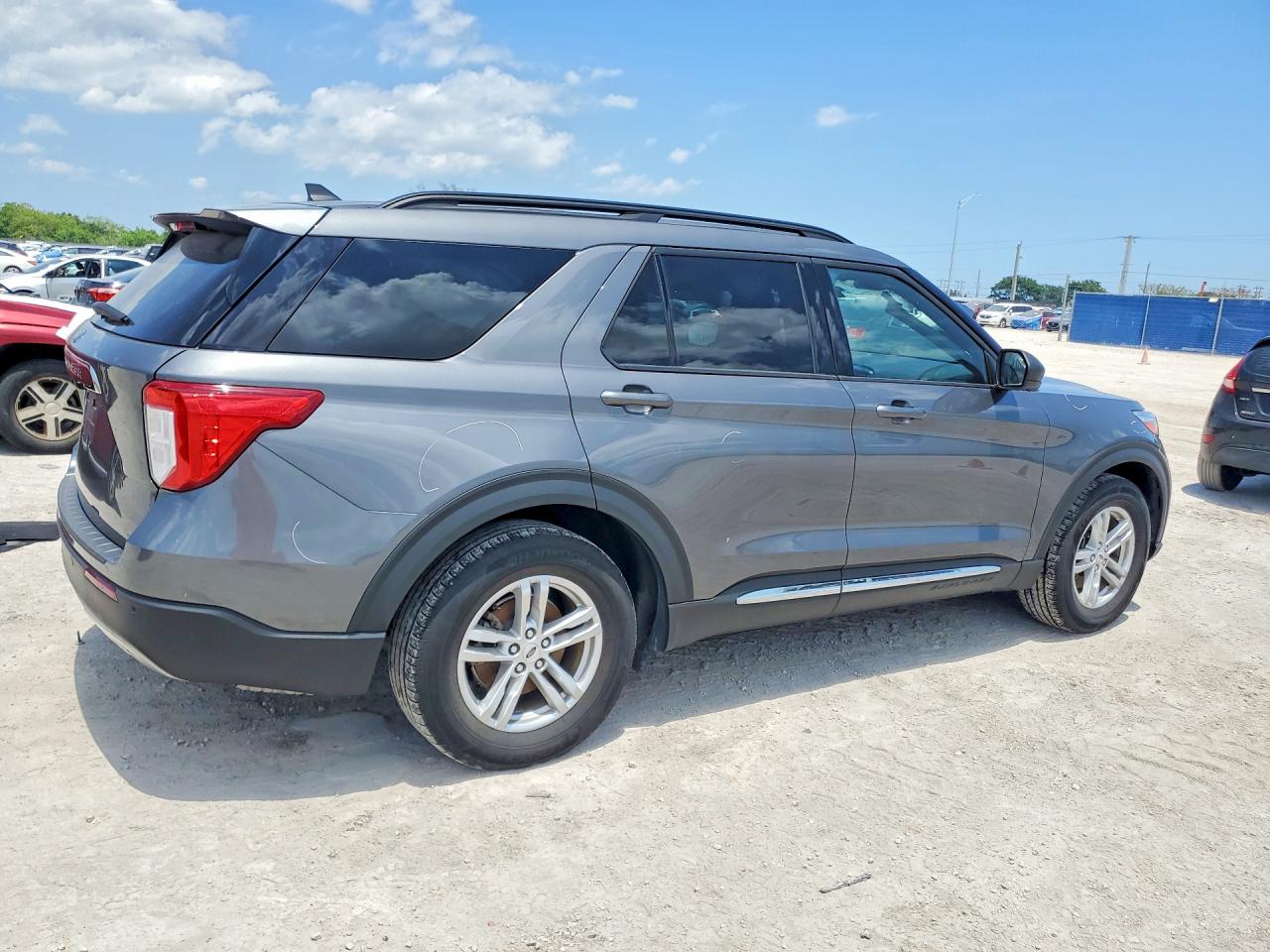Ford Explorer Xlt