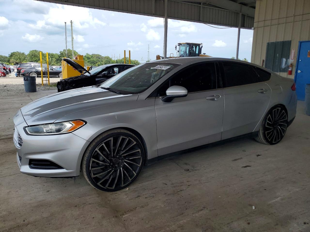 Salvage Ford Fusion Image