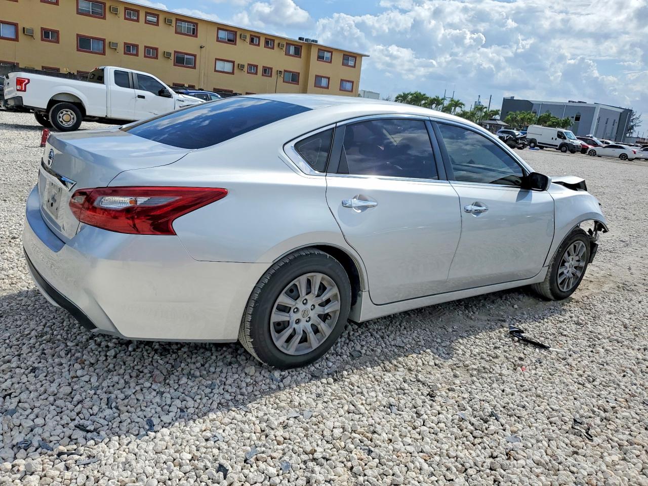 Nissan Altima 2.5 S
