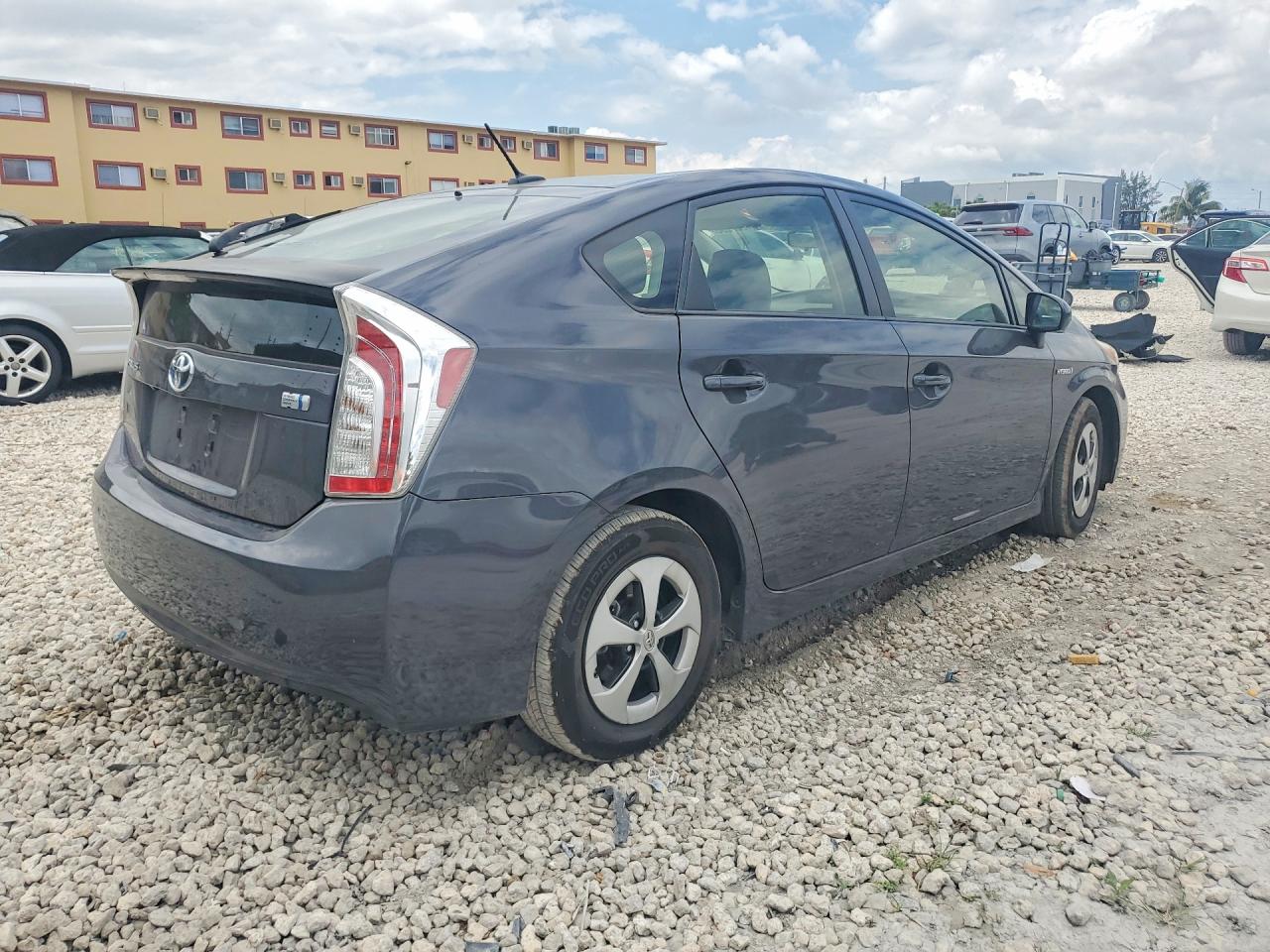 Toyota Prius Three