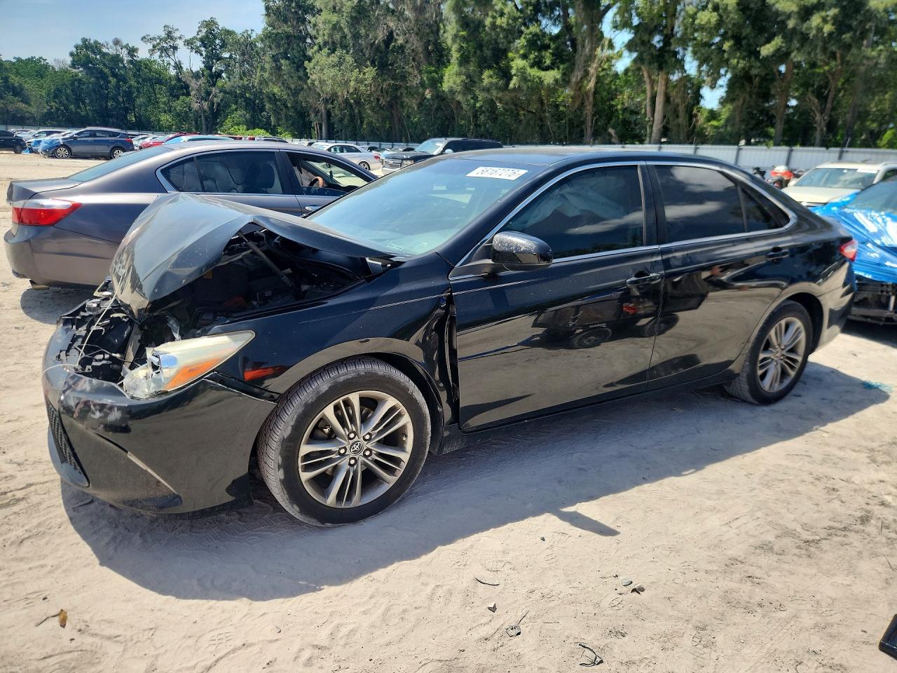 Salvage Toyota Camry Image