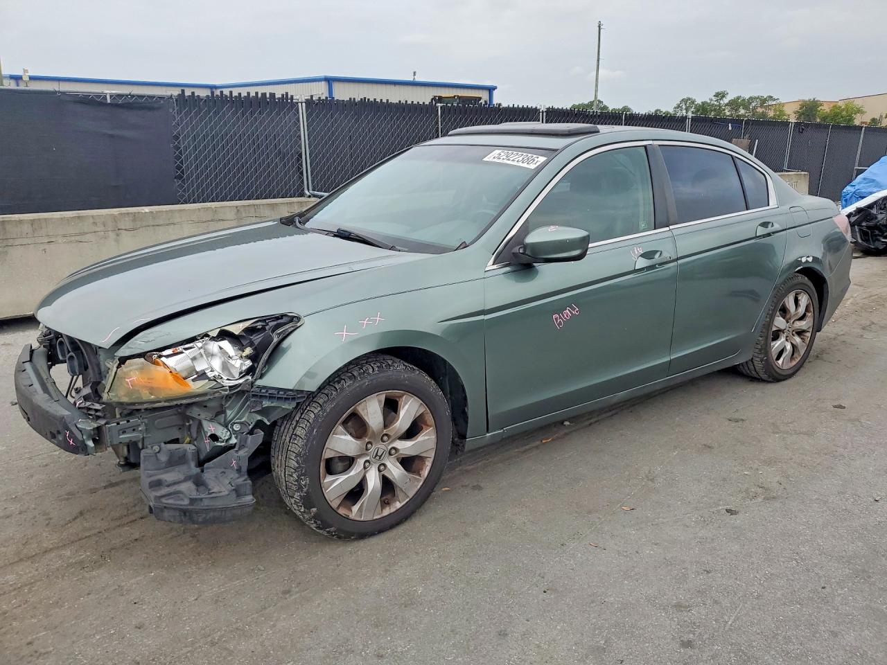 Salvage Honda Accord Image