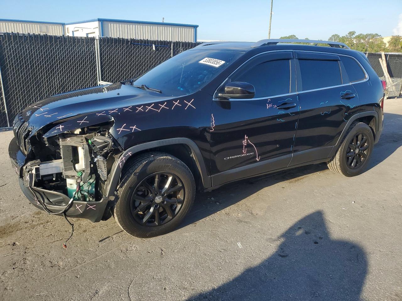 Salvage Jeep Cherokee Image