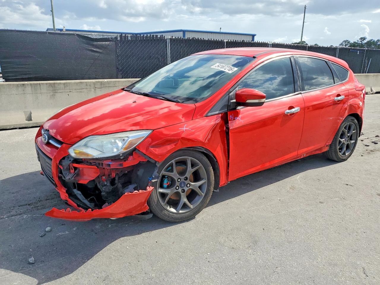 Salvage Ford Focus Image