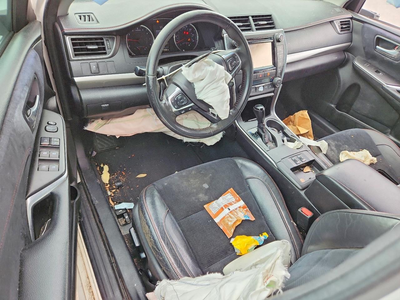 Toyota Camry Xse