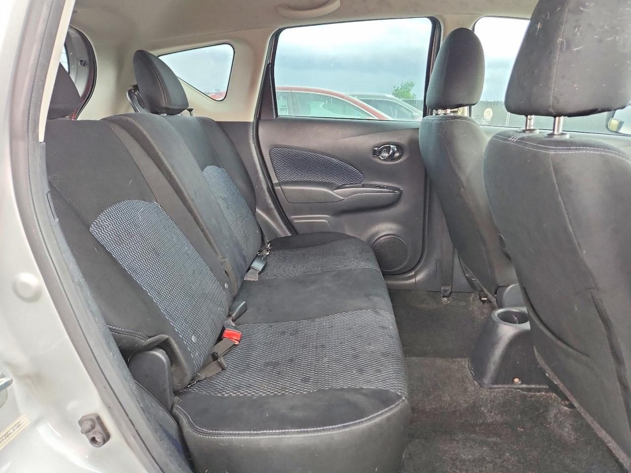 Nissan Versa Sv