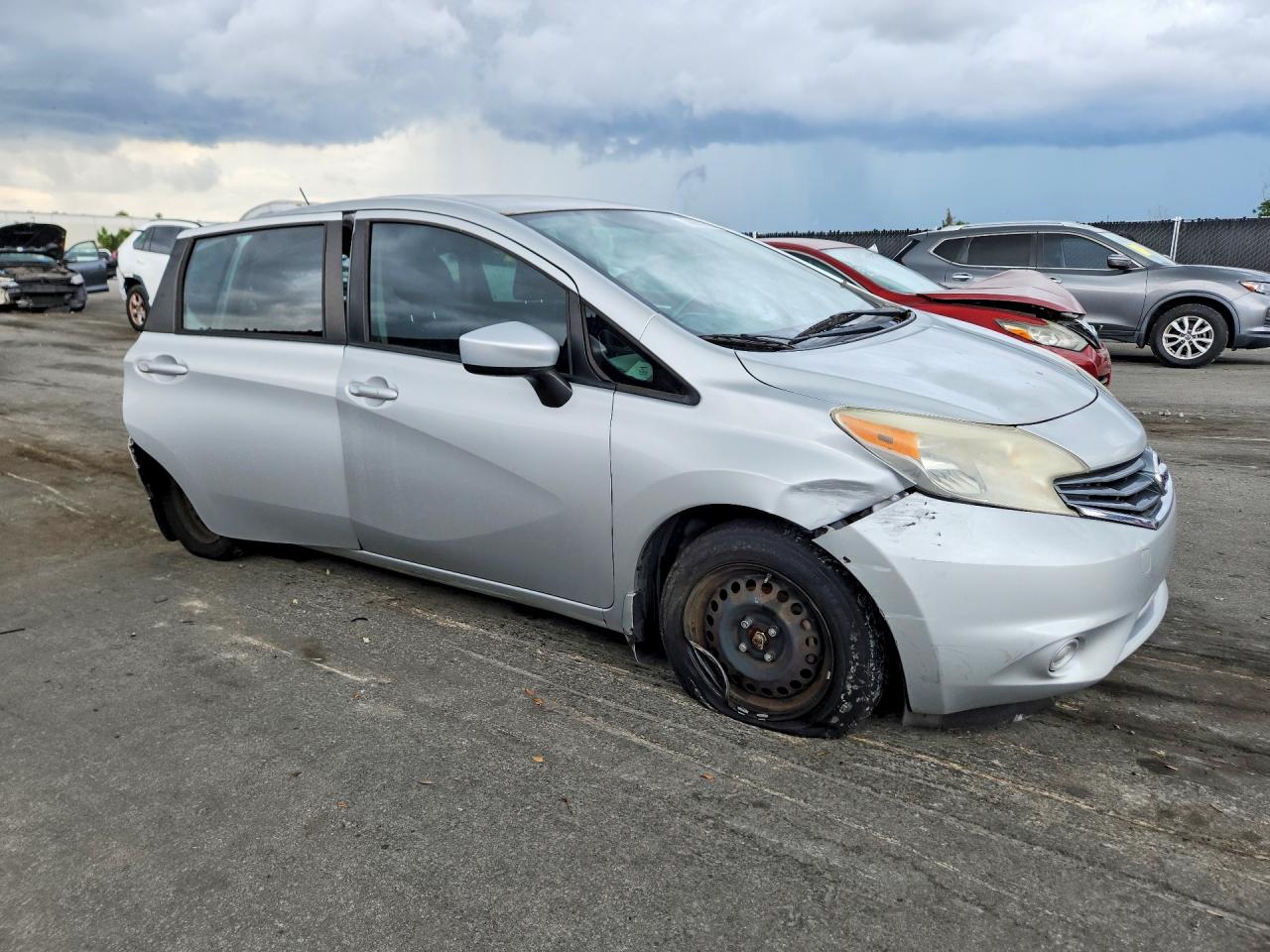 Nissan Versa Sv