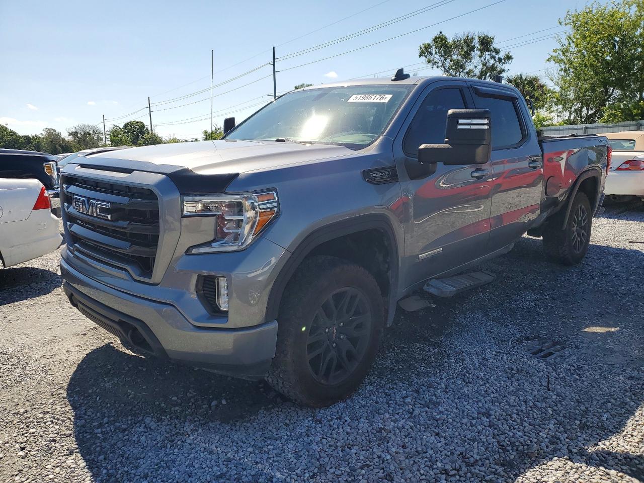 Salvage GMC Sierra Image