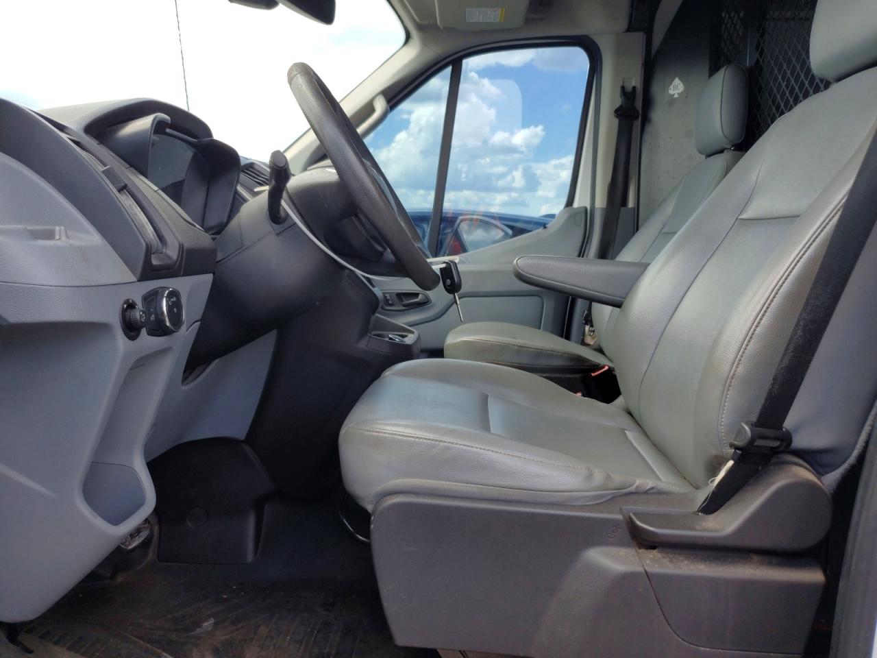 Ford Transit T-250