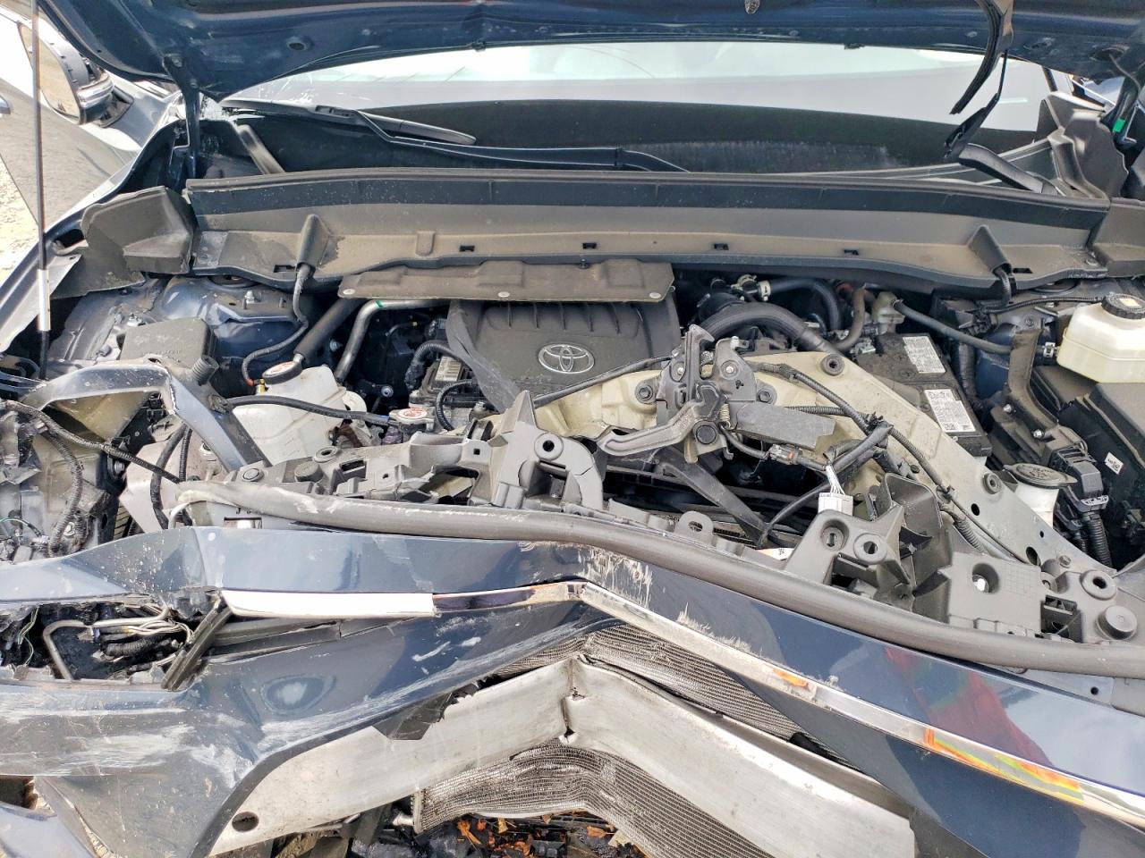 Toyota Grand Highlander Xle
