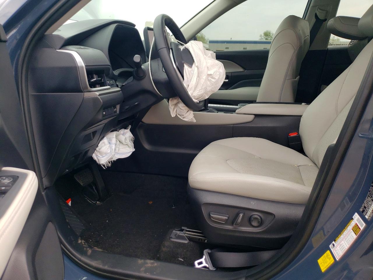 Toyota Grand Highlander Xle