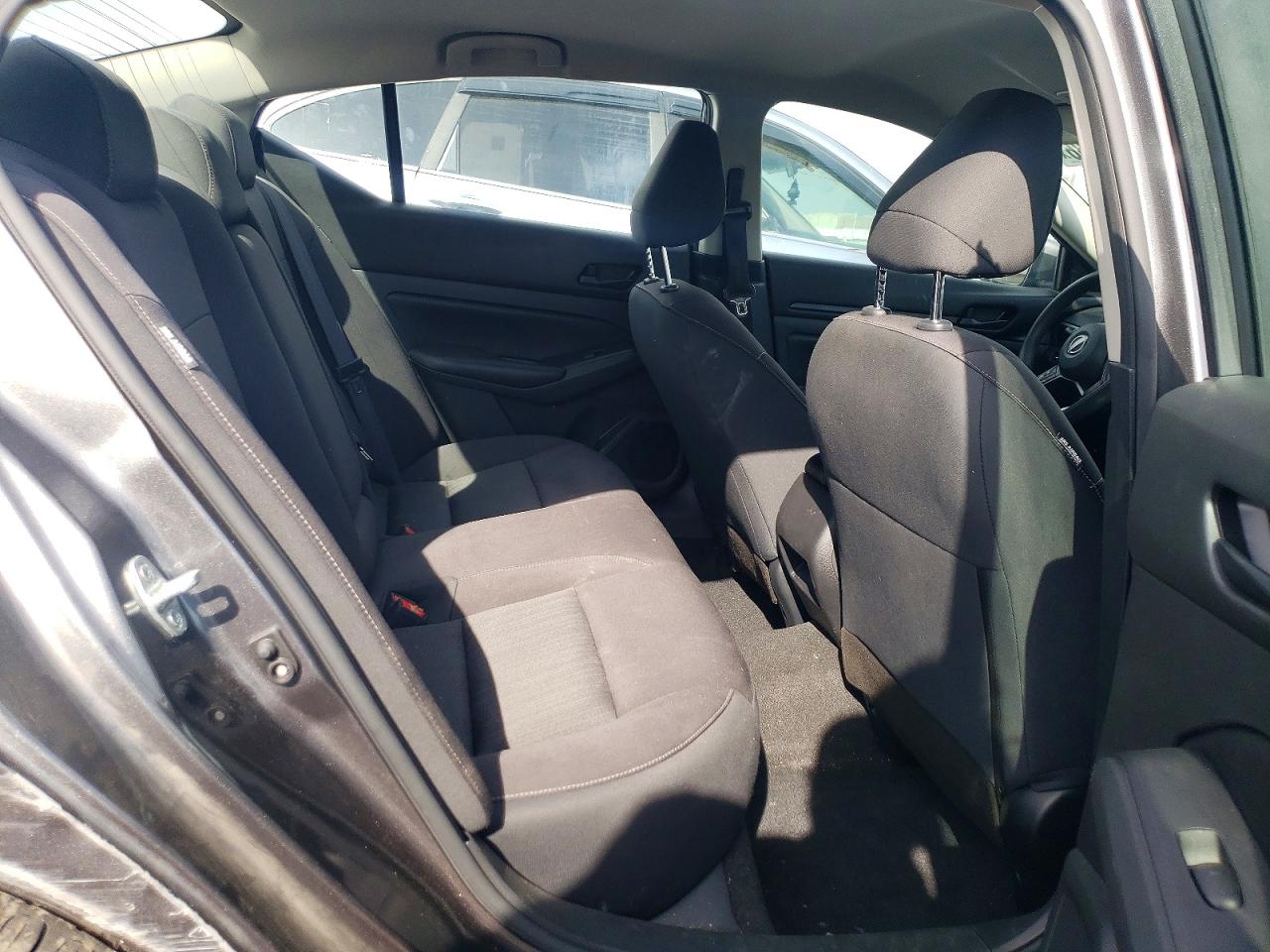 Nissan Altima S
