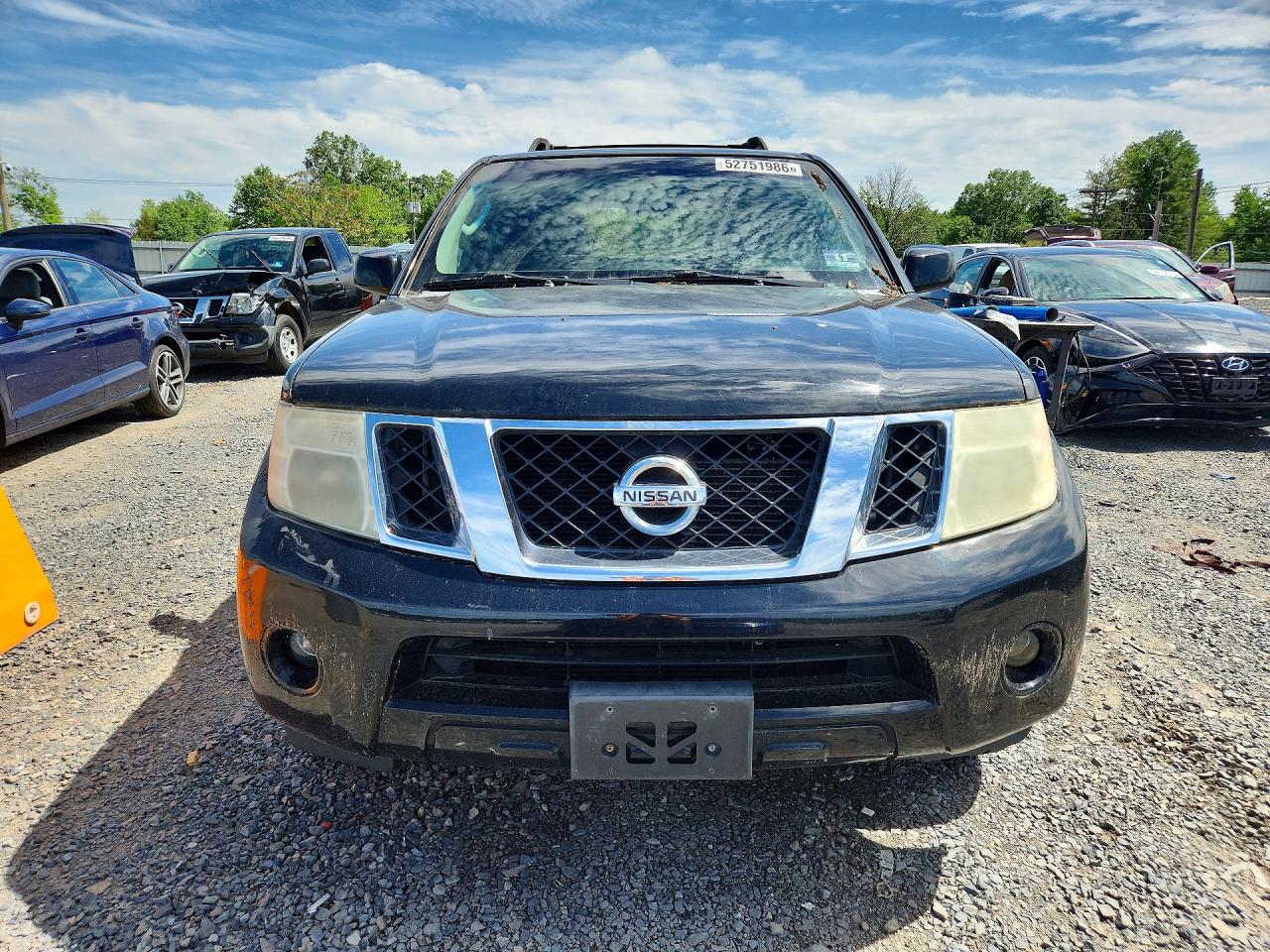 Nissan Pathfinder S