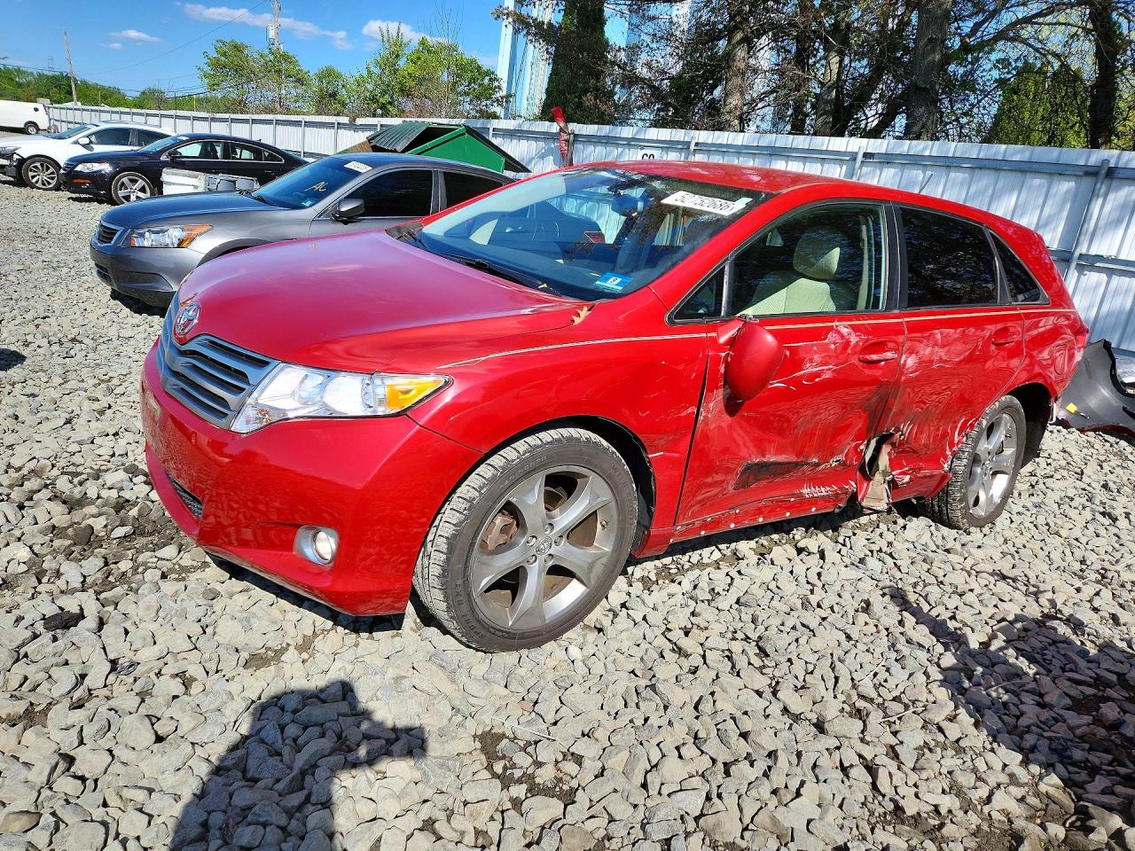 Salvage Toyota Venza Image