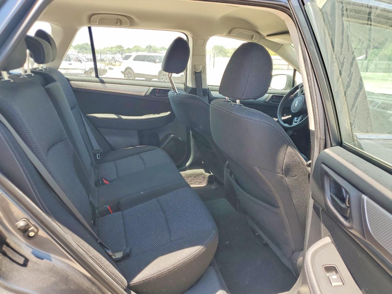 Subaru Outback 2.5i