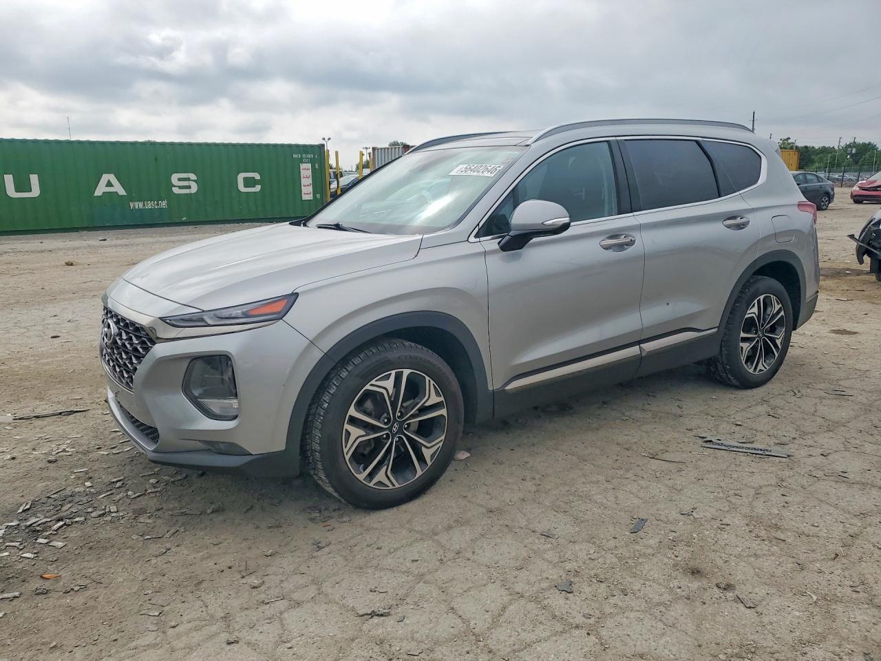 Salvage Hyundai SANTA FE Image