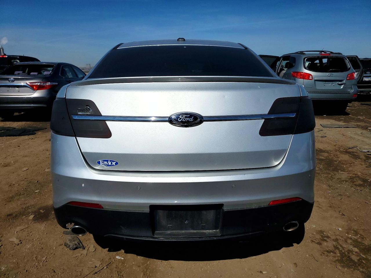 Ford Taurus Sel