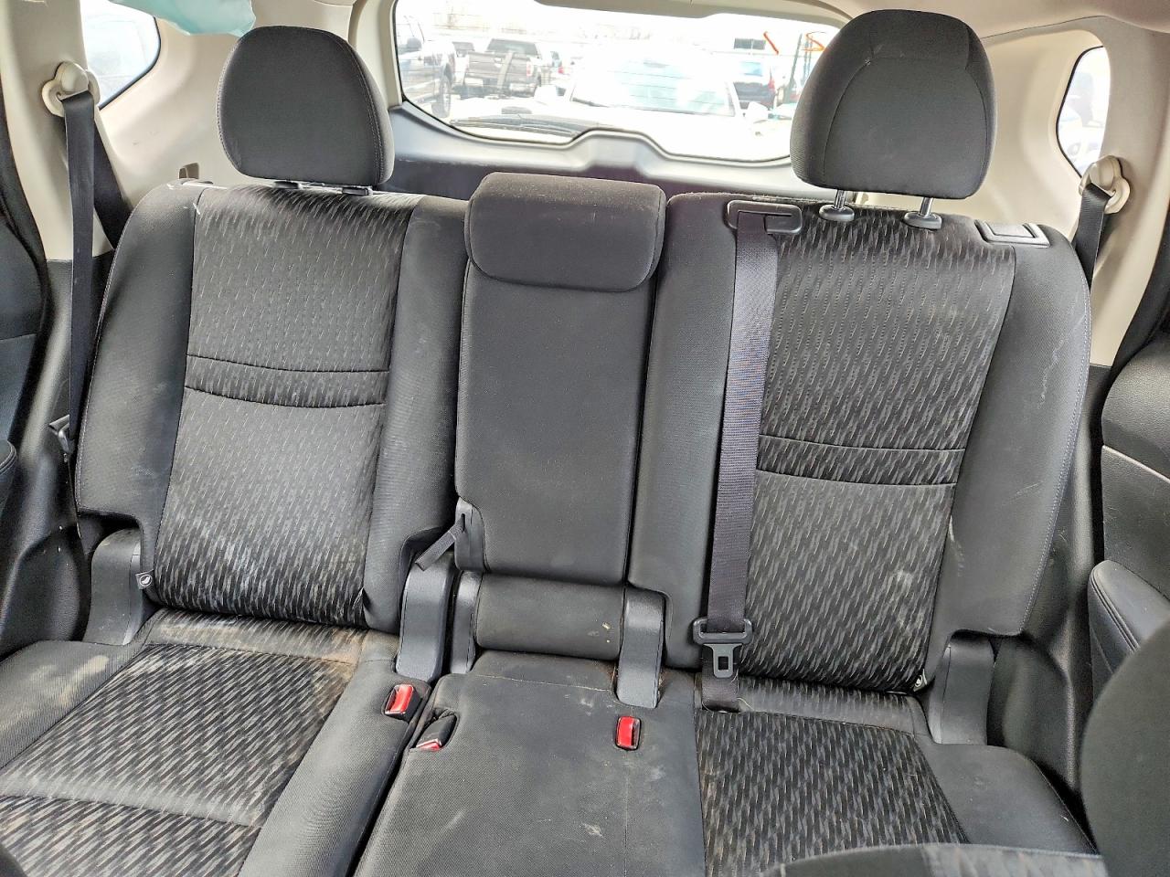 Nissan Rogue S