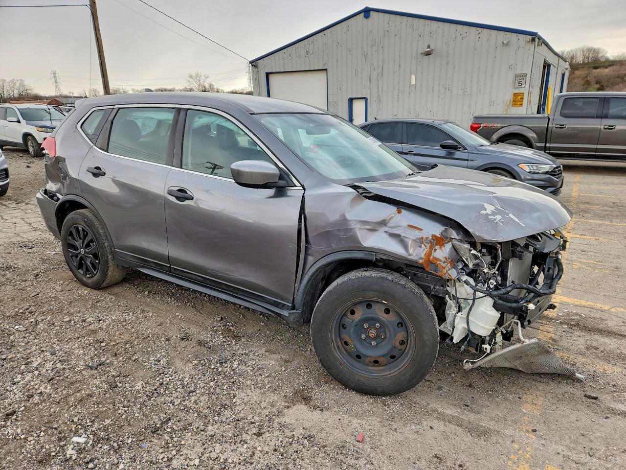 Nissan Rogue S
