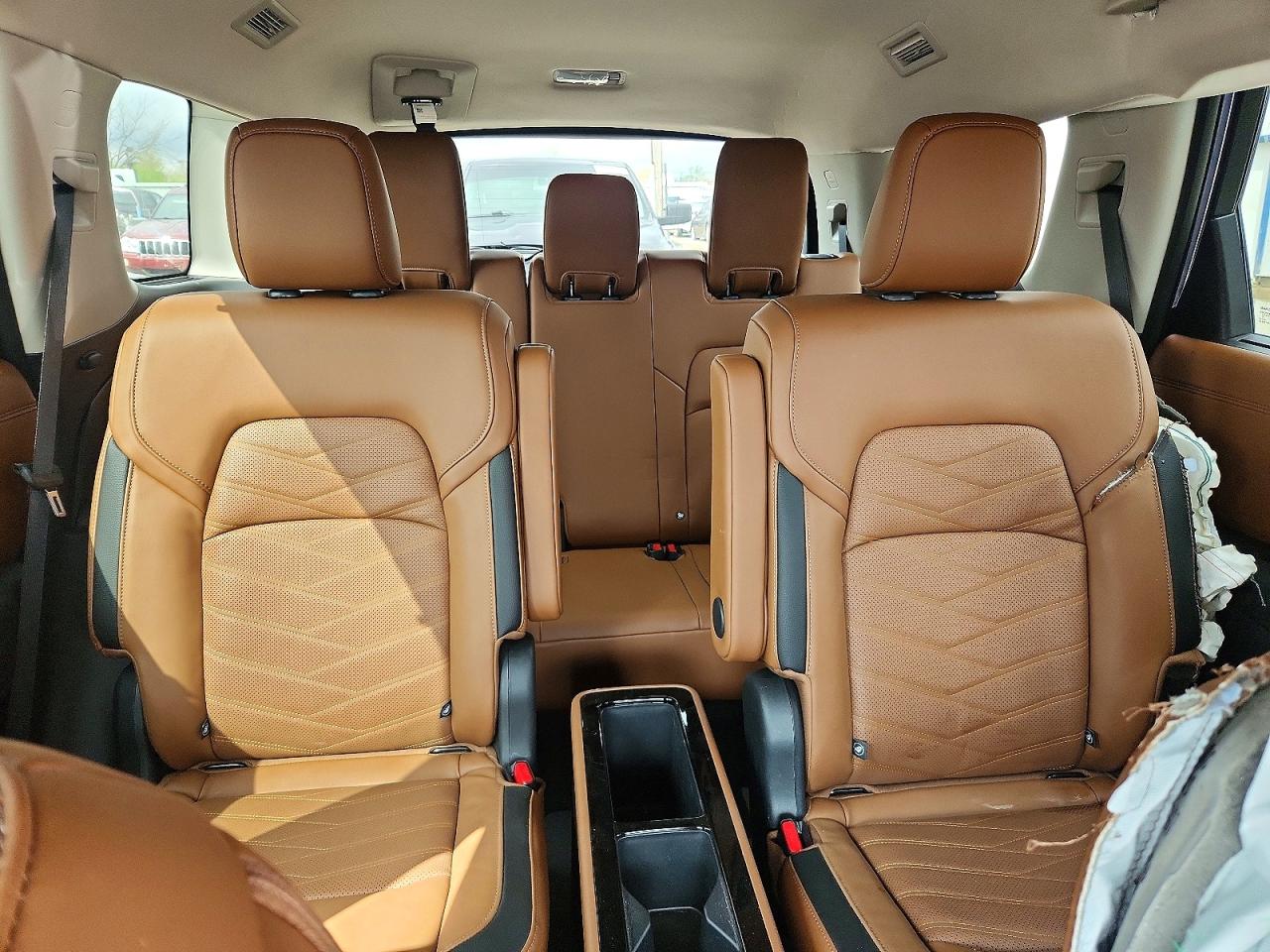 Nissan Pathfinder Platinum