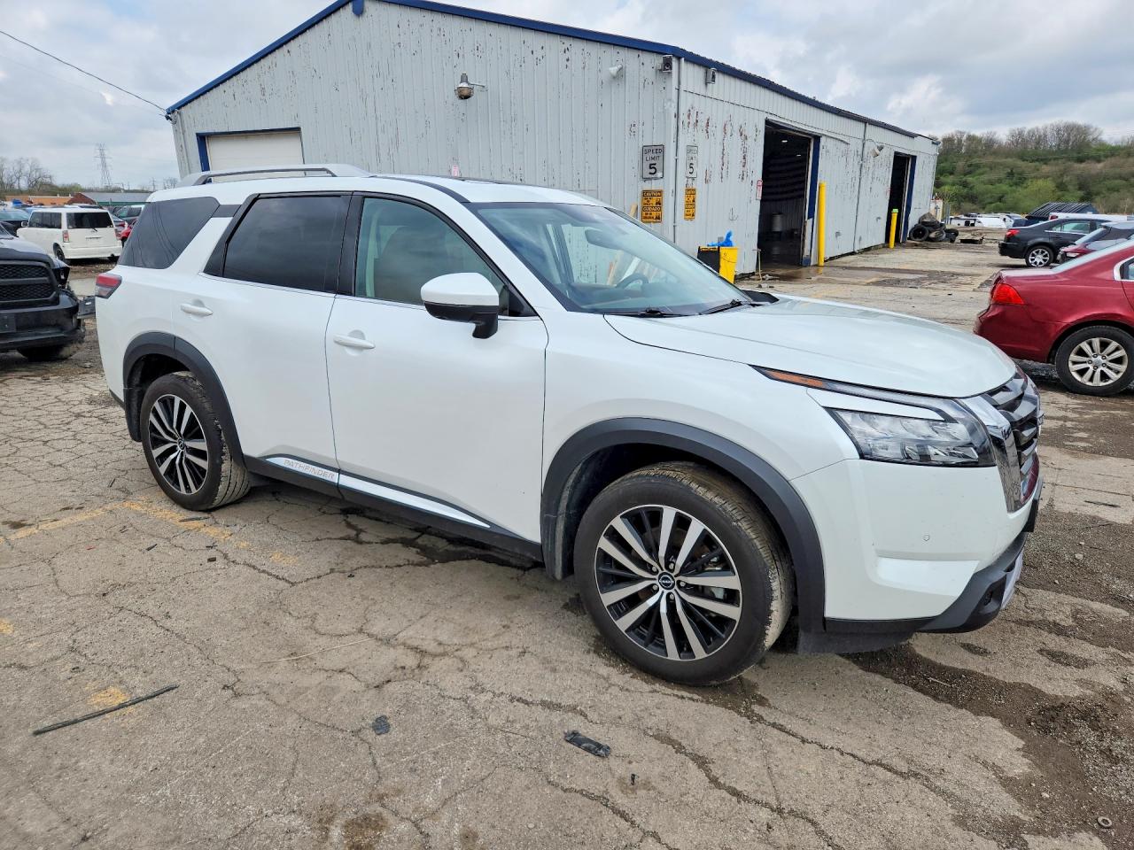 Nissan Pathfinder Platinum