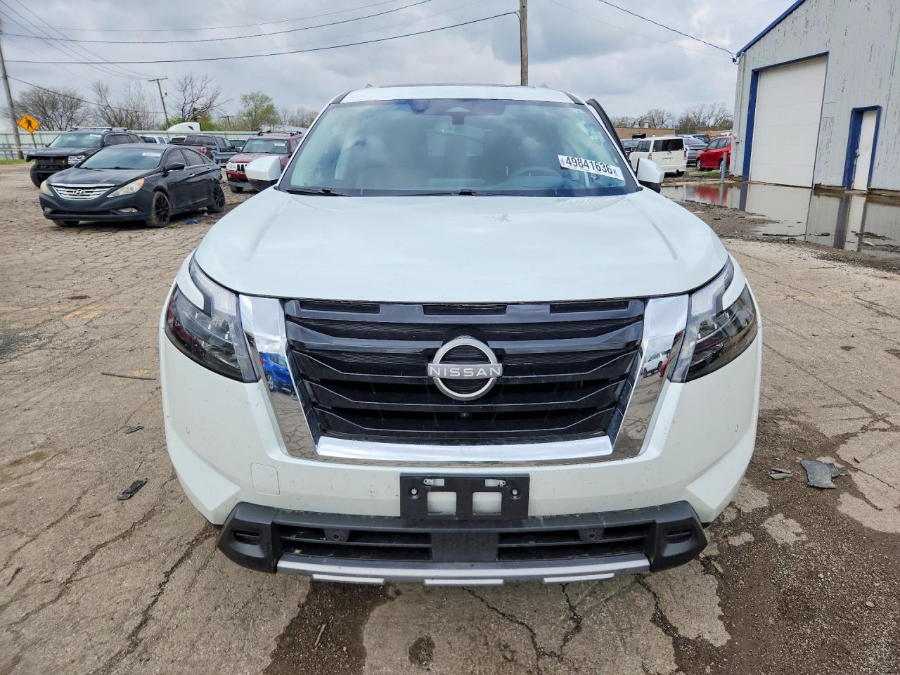 Nissan Pathfinder Platinum