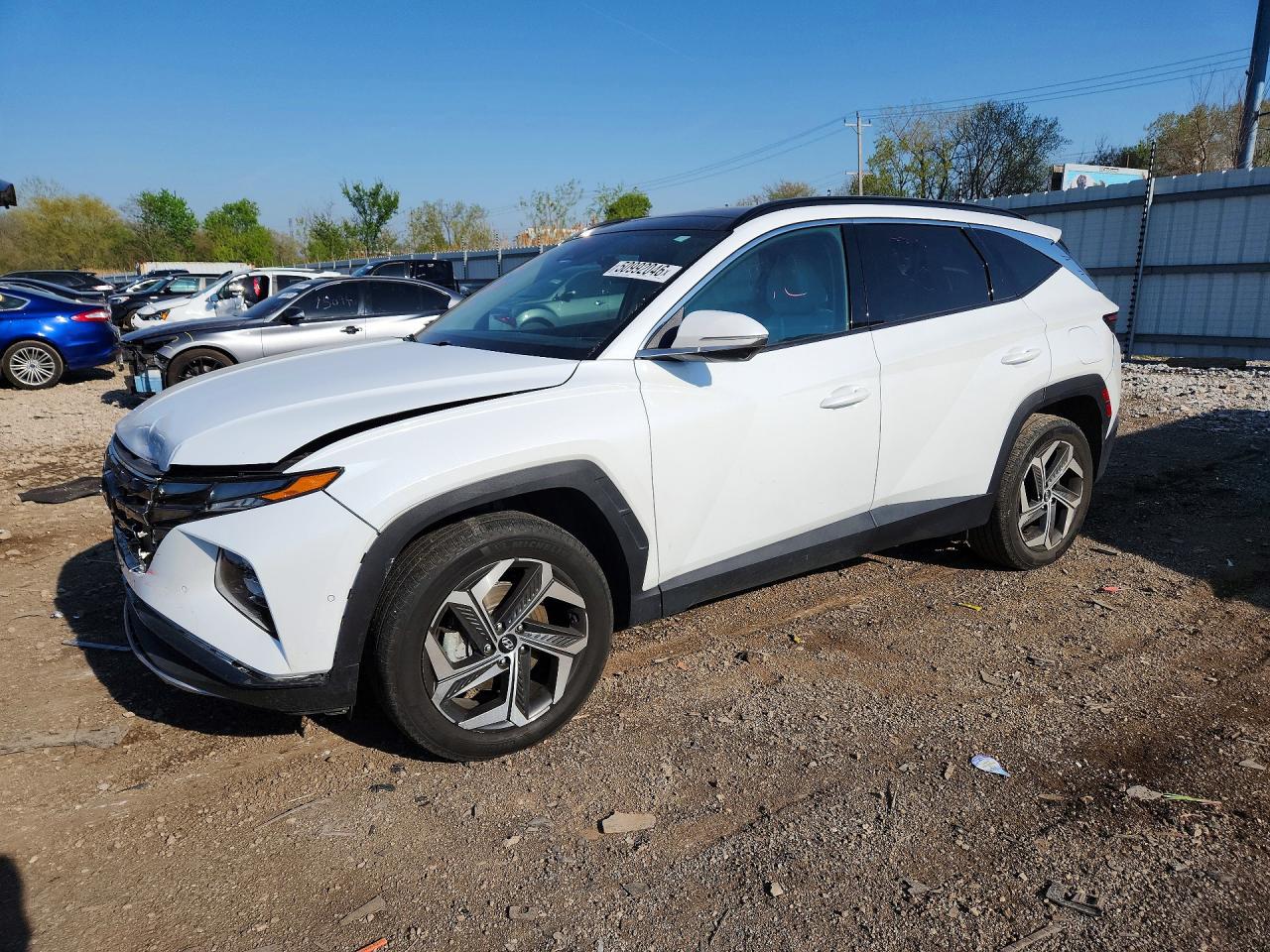 Salvage Hyundai TUCSON Image