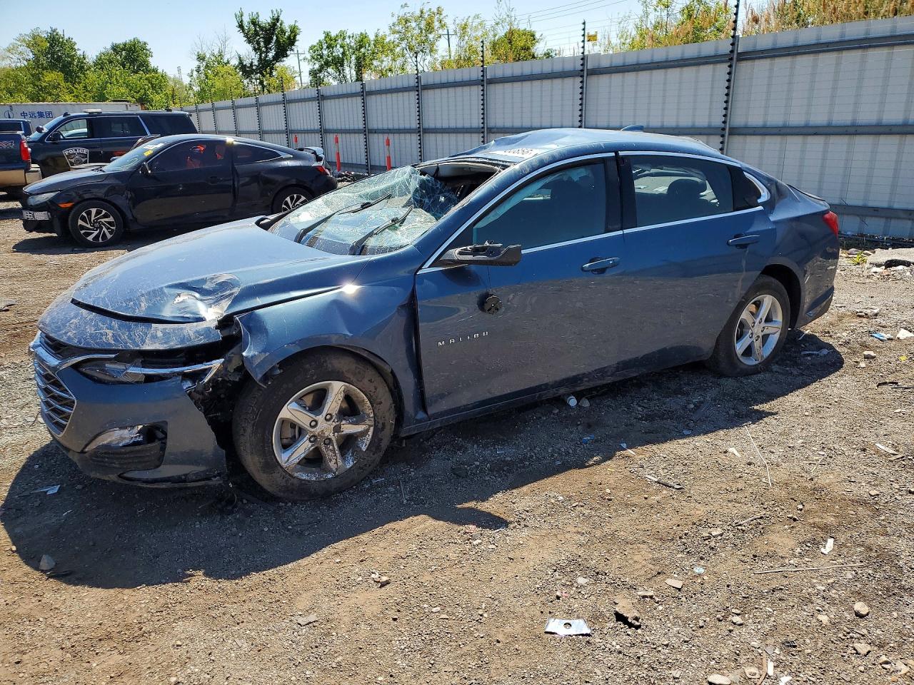 Salvage Chevrolet Malibu Image